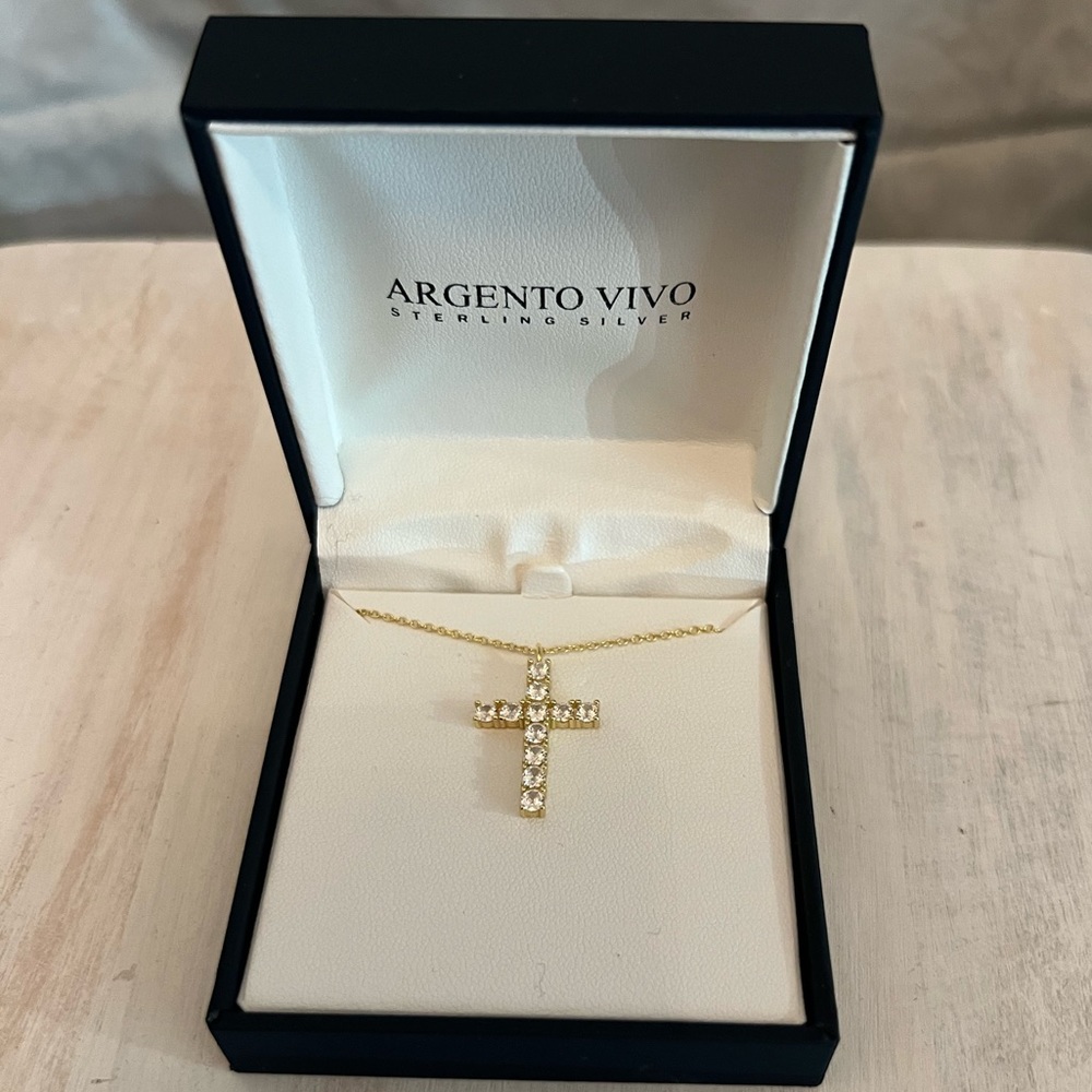 Argento Vivo Cross Necklace
